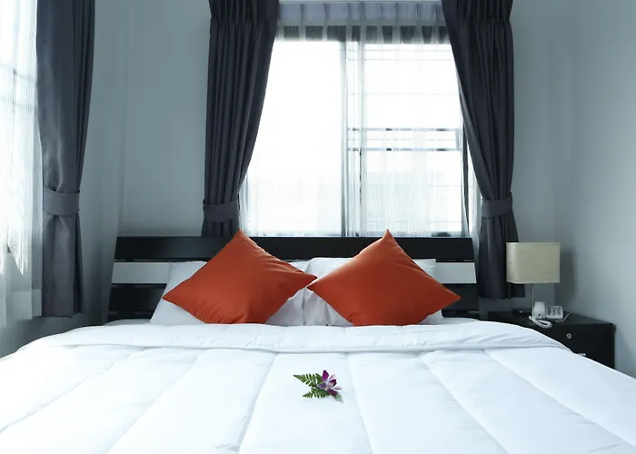 The Cube Sathorn Boutique เดอะ คิวบ์ สาทร บูติค โฮเทล Near Bts Surasak