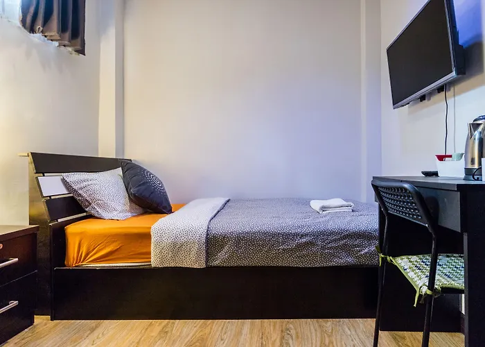 The Cube Sathorn Boutique เดอะ คิวบ์ สาทร บูติค โฮเทล Near Bts Surasak B&B 방콕