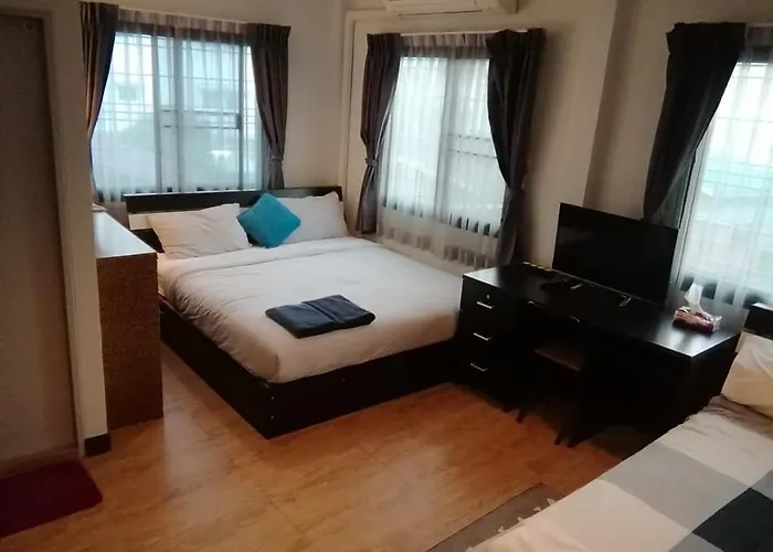 B&B The Cube Sathorn Boutique เดอะ คิวบ์ สาทร บูติค โฮเทล Near Bts Surasak