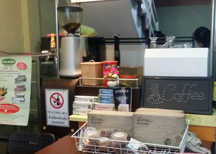 The Cube Sathorn Boutique เดอะ คิวบ์ สาทร บูติค โฮเทล Near Bts Surasak B&B 방콕