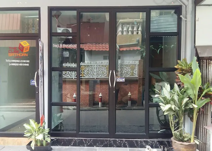 The Cube Sathorn Boutique เดอะ คิวบ์ สาทร บูติค โฮเทล Near Bts Surasak B&B 방콕
