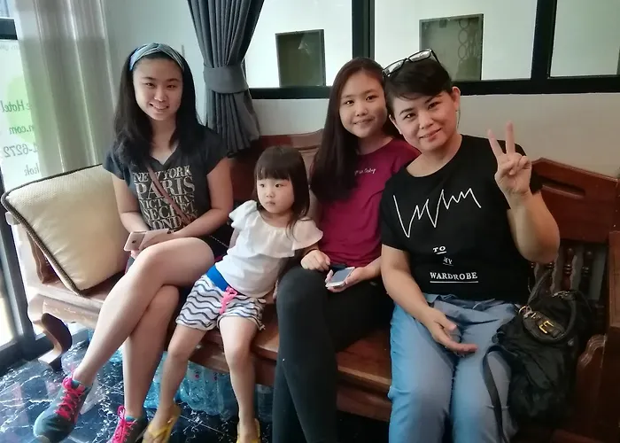 The Cube Sathorn Boutique เดอะ คิวบ์ สาทร บูติค โฮเทล Near Bts Surasak 방콕
