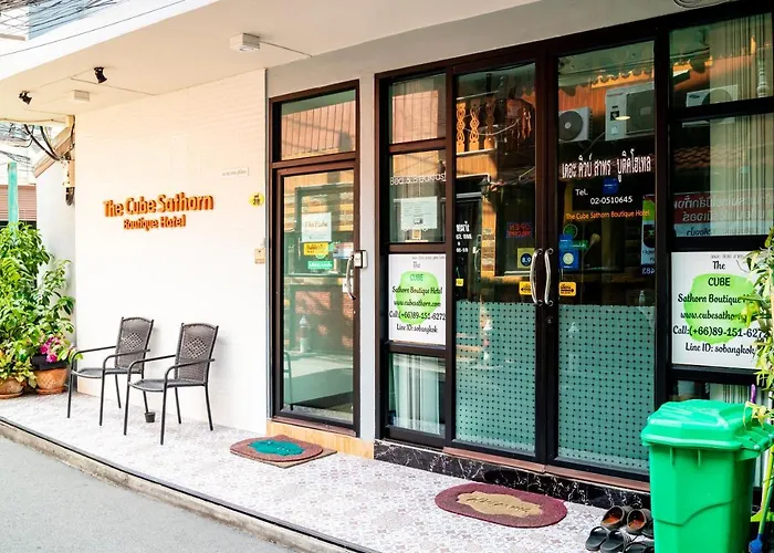 The Cube Sathorn Boutique เดอะ คิวบ์ สาทร บูติค โฮเทล Near Bts Surasak B&B 3*